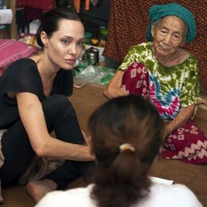 Kecoh Berita Angelina Jolie Melawat Sarawak?