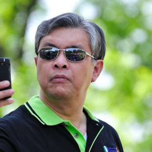 1 Sen Tak Keluar Untuk Kahwin Anak - Zahid Hamidi