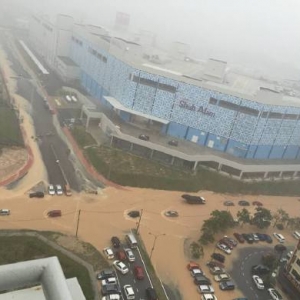 Bandaraya Shah Alam Dilanda Banjir Kilat