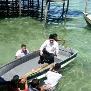 Jeti Roboh, Shafie Apdal Jatuh Ke Dalam Laut