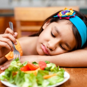 Mudah Aje Memujuk Anak Makan Sayur!