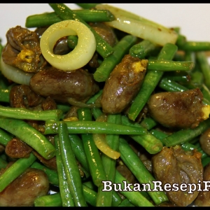 Kacang Panjang Hati Ayam, Campak-Campak Punya 'Style'