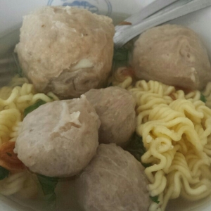 Bakso Maggi Pasti Tak Cukup Semangkuk!