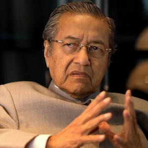 Tun Mahathir Cabar Peguam Negara Bersumpah
