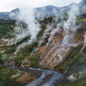 Pemandangan Unik Wap Air Di Lembah Geysers, Rusia