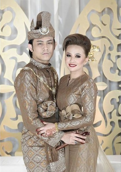 Sangat Cantik Songket  Gangsa Pilihan Akim Dan Stacy Di 