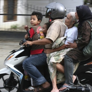 Kelantan: Mereka Bukan Mahram Membonceng Motosikal Bakal Kena Tindakan