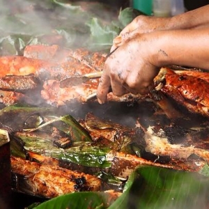 Tak Perlu Jauh Lagi Untuk Ikan Bakar Terbaik!