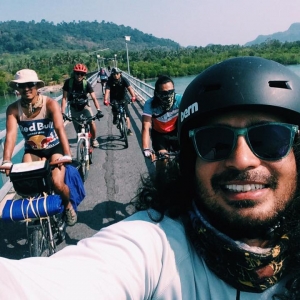 Relaks Je! 6 Sahabat Pusing Langkawi Naik Basikal Sejauh 200km