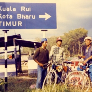 Nostalgia Tahun 1989! Tiga Sahabat 'Pertama' Berbasikal Jelajah Malaysia