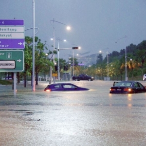 Goodbye El Nino.. Hello La Nina. Hujan Lebat Dijangka Hingga Akhir Tahun