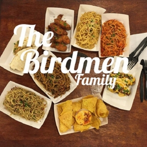 Jom Rasa! Keenakan Kepak Ayam 6 Sos Di The Birdmen Co.