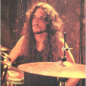 Nick Menza, Bekas Pemain Drum Megadeth Meninggal Dunia Di Atas Pentas