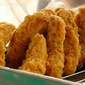 Mudahnya Nak Buat Pisang Goreng Rangup Persis Di Gerai