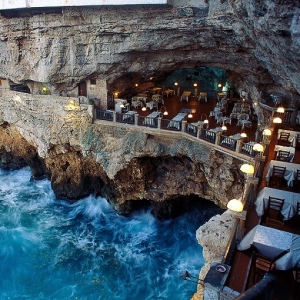 Grotta Palazzese, Itali Restoran Romantik Tersembunyi Dalam Gua