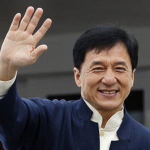 Jackie Chan Terima Anugerah Kehormat Oscar November Ini