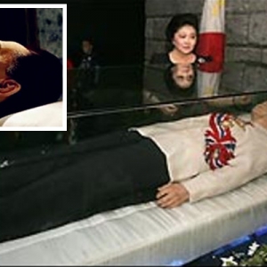 Selama 23 Tahun, Mayat Marcos Dipakaikan Topeng Lilin