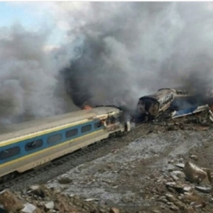 Dua Keretapi Bertembung Di Timur Tehran, 36 Maut, Ratusan Cedera!