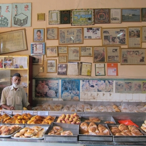 Roti Panas Gebu, Jadi  Tarikan Hebat Kedai Roti Klasik Salahuddin Bakery, JB