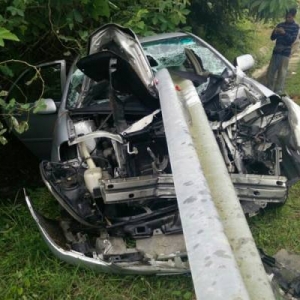 Kemalangan Ngeri, Penghadang Jalan Tembus Ke Dalam Kereta