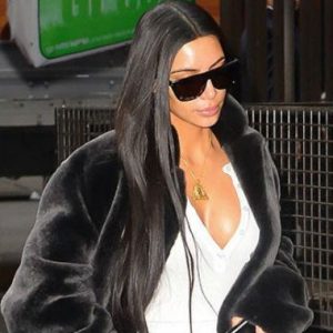 Kasihan Kim Kardashian, Barang Kemas Habis Dilebur Perompak