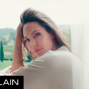 Tak Mahu Duit, Angelina Jolie Dermakan Seluruh Keuntungan Minyak Wangi Jenamanya