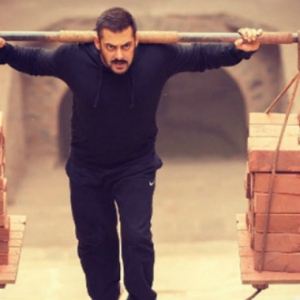 Selepas Aamir Khan, Kini Salman Khan Makin Sado Turunkan 17 Kg!