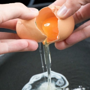 5 'Egg Hacks' Ini Buat Anda Rasa Macam 'WOW'!