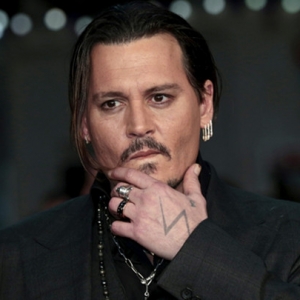 Berang Kena Tanggung Hutang RM176 Juta, Johnny Depp Saman Pengurusnya