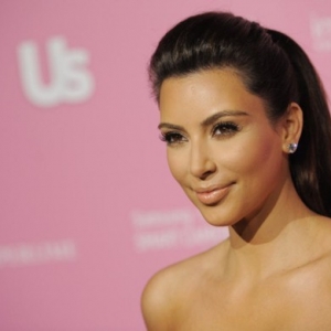 Bahagian Punggung Penuh Selulit, Peminat Terus 'Unfollow' IG Kim Kardashian