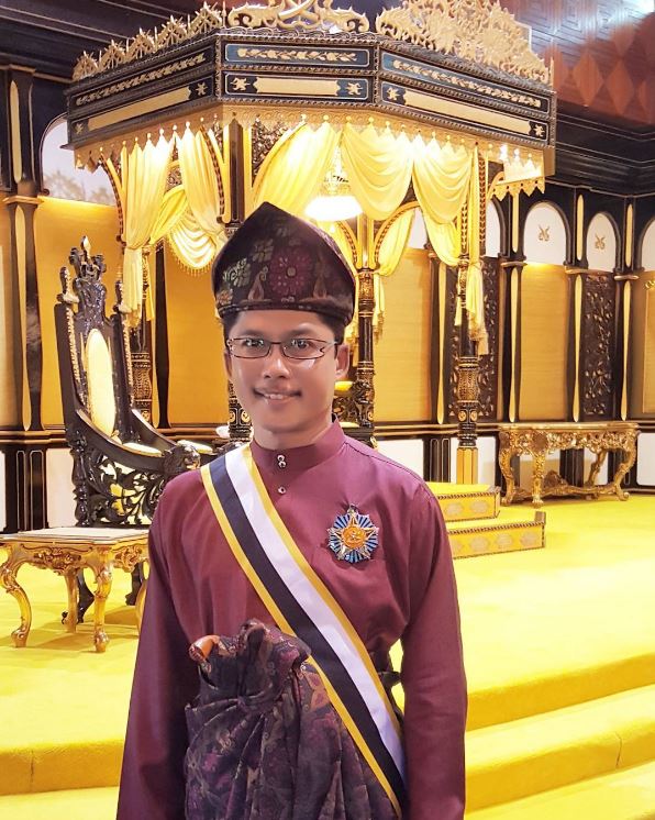 Nassier Wahab Dikurnia Darjah Indera Mahkota Pahang 