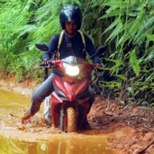 Rakyat Bantu Cikgu Beli Scrambler