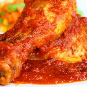 Sudah Buntu Nak Masak Apa Lagi Untuk Berbuka? Ayam Masak Tomato Ala Kenduri Kan Ada