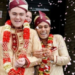 Gempar! Pengantin Gay Muslim Pertama Di England Selamat Dinikahkan