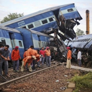 Nahas 14 Gerabak Keretapi Tergelincir: Sekurang-kurangnya 23 Maut