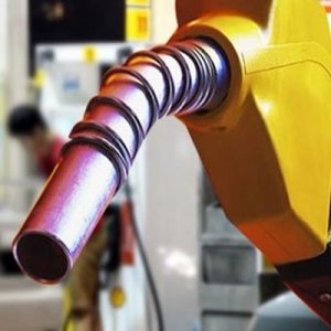 Harga Diesel Turun 3 Sen, Petrol Pula Kekal