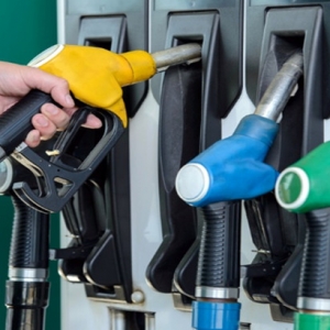 Harga Minyak Naik lagi, Petrol 4 Sen, Diesel 1 sen