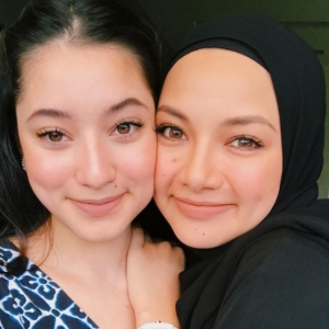 Bergetar Jiwa! 5 Foto Terbaru Adik Neelofa Yang Merecik-Recik Habis!