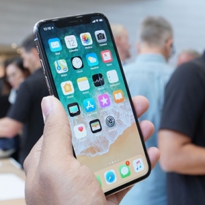 Biar Betul, Harga Sebenar Satu Unit iPhone X Hanya RM1,700 Sahaja?