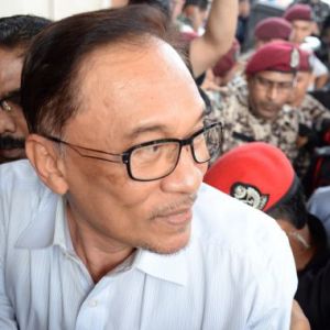 Konvoi Bawa Anwar Ibrahim Terbabit Kemalangan