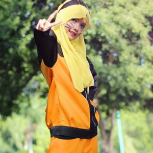 Siapa Kata Wanita Bertudung Tak Boleh Ber-Cosplay? Lihat Gadis Ini!