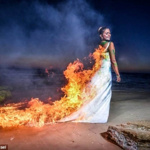 Bakar Gaun Pengantin, Tren Terbaru Foto Pre Wedding Di Eropah