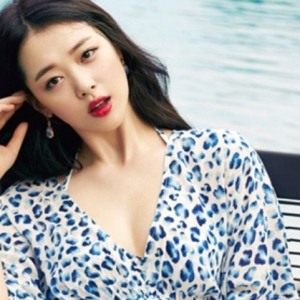 Sulli Mengaku Tak Pakai Seluar Ketika Sesi Instagram Live Bersama Peminat