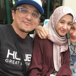 Selalu Bergambar Bersama, Laudya Cynthia Bella Dan Erra Fazira Jadi Bualan