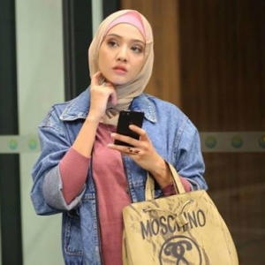 Fathia Latiff Nak Tenung Muka Remy Ishak Sampai Tertidur