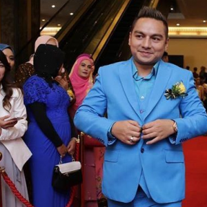 KRU Cipta Lagu Dedikasi Khas Untuk ‘Haters’ Datuk Boy Iman