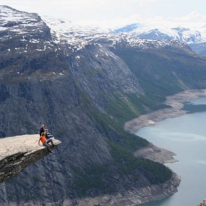 Daki Gunung Di Norway, Seriau Rasanya! Amacam Kaki Hiking, Berani Cuba Tak?