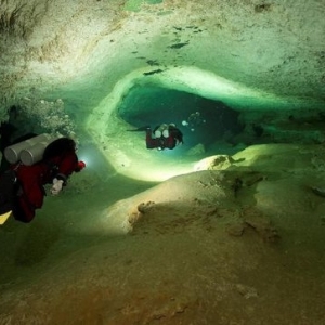 Indahnya Ciptaan Tuhan, Gua Bawah Laut Terbesar Di Dunia Ditemui!