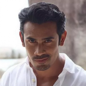 Remy Ishak Penat Berlakon Dengan Intan Najuwa?