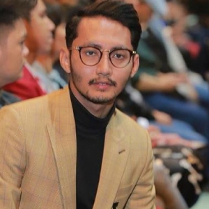 Netizen Sebak, Sufian Suhaimi Hanya Mampu Ucap Birthday Elfira Di Twitter